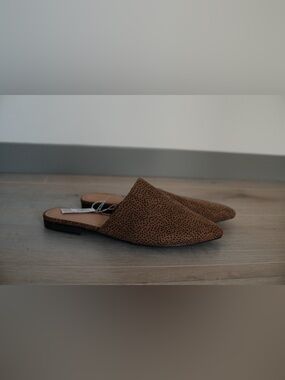 Old Navy Tan Brown Speckled Slip-On Mules